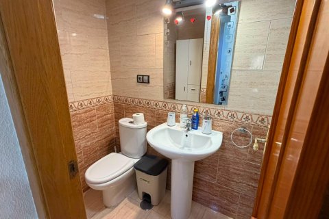 Lägenhet till salu i Torrevieja, Alicante, Spanien 2 sovrum, 72 kvm. Nr. 183060 - foto 6