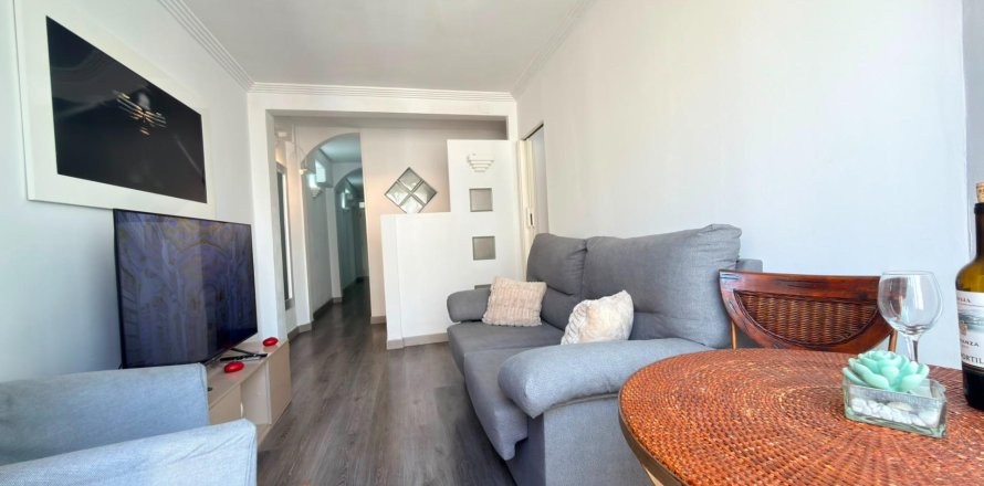 Квартира в Аликанте, Испания 2 спальни, 65м2 №183058