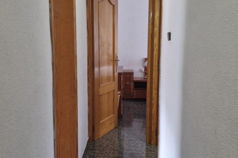 Продажа квартиры в Аликанте, Испания 1 спальня, 68м2 №183054 - фото 3