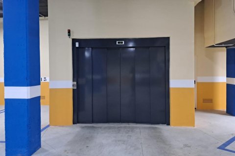 Garage till salu i Torrevieja, Alicante, Spanien 23 kvm. Nr. 183059 - foto 3