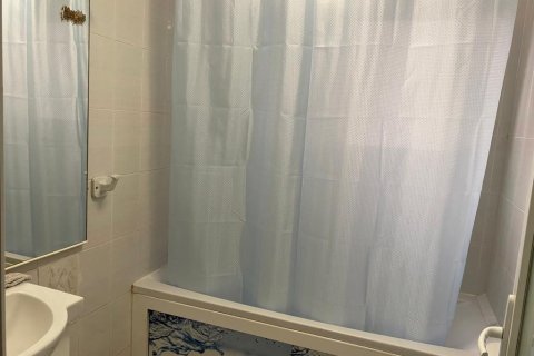 Lägenhet till salu i Alicante, Spanien 2 sovrum, 75 kvm. Nr. 183057 - foto 19