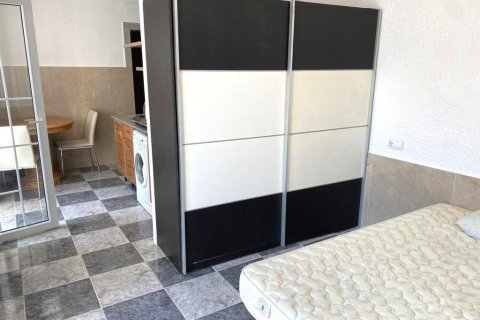 Lägenhet till salu i Alicante, Spanien 2 sovrum, 75 kvm. Nr. 183057 - foto 30