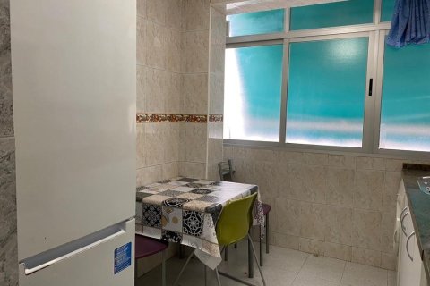Lägenhet till salu i Alicante, Spanien 2 sovrum, 75 kvm. Nr. 183057 - foto 16