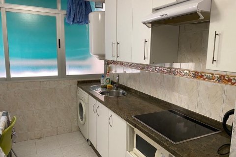 Lägenhet till salu i Alicante, Spanien 2 sovrum, 75 kvm. Nr. 183057 - foto 15