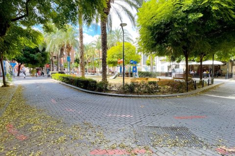 Аренда квартиры в Аликанте, Испания 2 спальни, 85м2 №165448 - фото 5