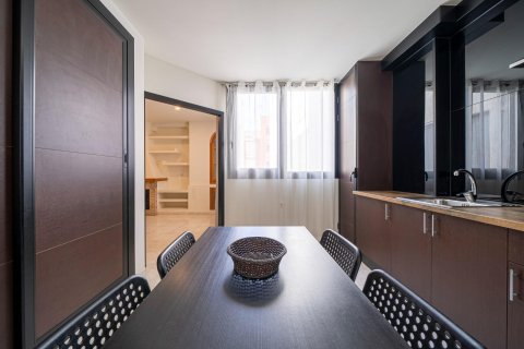 Аренда квартиры в Аликанте, Испания 2 спальни, 85м2 №165448 - фото 3