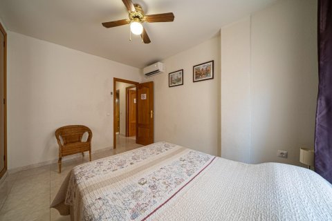 Аренда квартиры в Аликанте, Испания 2 спальни, 85м2 №165448 - фото 19