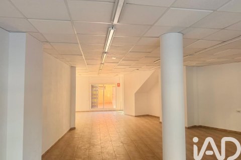 Propiedad comercial en Castellar del Vallès, Barcelona, España 167 m2 No. 193526