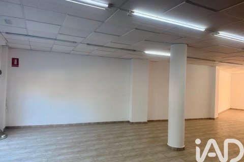 Propiedad comercial en venta en Castellar del Vallès, Barcelona, España 167 m2 No. 193526 - foto 4