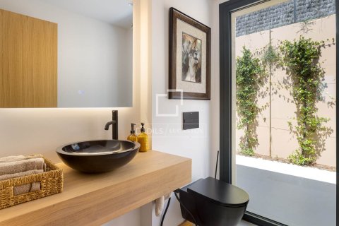 Villa for sale in Sant Vicenc De Montalt, Barcelona, Spain 3 bedrooms, 258 sq.m. No. 193666 - photo 25