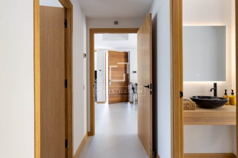 Villa for sale in Sant Vicenc De Montalt, Barcelona, Spain 3 bedrooms, 258 sq.m. No. 193666 - photo 21