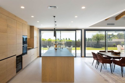 Villa for sale in Sant Vicenc De Montalt, Barcelona, Spain 3 bedrooms, 258 sq.m. No. 193666 - photo 6