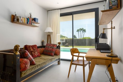 Villa for sale in Sant Vicenc De Montalt, Barcelona, Spain 3 bedrooms, 258 sq.m. No. 193666 - photo 26
