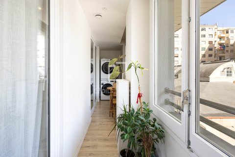 Apartament w Barcelona, Hiszpania 3 sypialnie, 95 mkw. nr 193667 – zdjęcie 11
