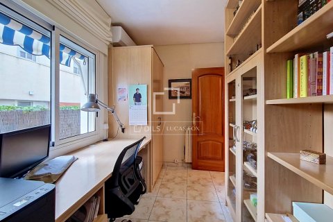 Villa for sale in Vilanova i la Geltru, Barcelona, Spain 5 bedrooms, 289 sq.m. No. 193668 - photo 23