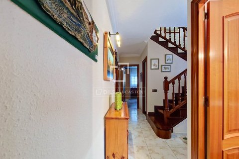 Villa for sale in Vilanova i la Geltru, Barcelona, Spain 5 bedrooms, 289 sq.m. No. 193668 - photo 24