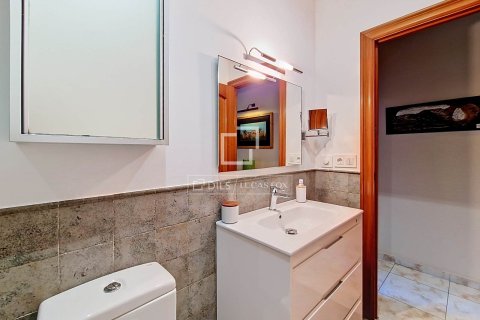 Villa for sale in Vilanova i la Geltru, Barcelona, Spain 5 bedrooms, 289 sq.m. No. 193668 - photo 21