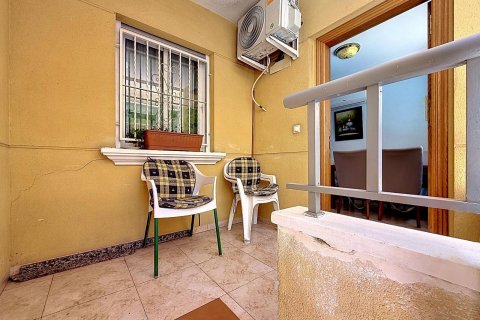 Apartment for sale in Torrevieja, Alicante, Spain 1 bedroom, 69.66 sq.m. No. 193593 - photo 15