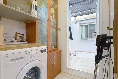 Apartment for sale in Torrevieja, Alicante, Spain 1 bedroom, 69.66 sq.m. No. 193593 - photo 16