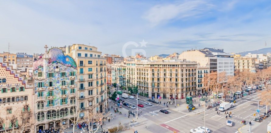 Appartamento a Barcelona, Spagna 3 camere da letto, 221 mq. N° 159789