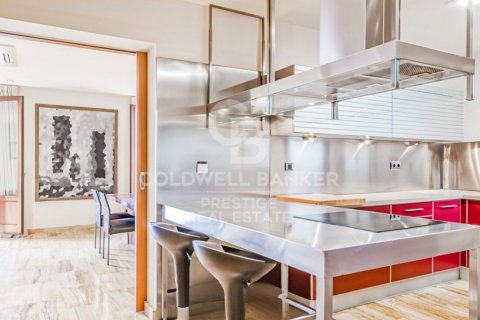 Apartment à vendre à Barcelona, Espagne, 3 chambres, 221 m2 No. 159789 - photo 12