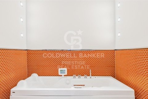 Apartment à vendre à Barcelona, Espagne, 3 chambres, 221 m2 No. 159789 - photo 18