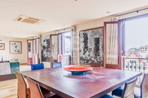 Apartment à vendre à Barcelona, Espagne, 3 chambres, 221 m2 No. 159789 - photo 3