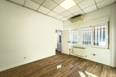 Biuro w Madrid, Hiszpania 1 sypialnia, 60 mkw. nr 148677 – zdjęcie 16