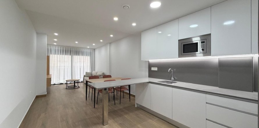 Квартира в Торревьеха, Аликанте, Испания 2 спальни, 103м2 №148679