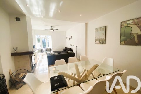 Kaupunkipientalo myytävänä Chiclana de la Frontera, Cadiz, Espanja, 4 makuuhuonetta, 125 m2 No. 152545 - kuva 7