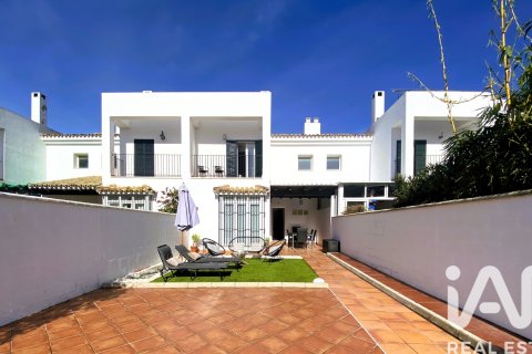 Kaupunkipientalo Chiclana de la Frontera, Cadiz, Espanja 4 makuuhuonetta, 125 m2 No. 152545
