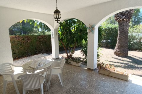 Продажа дома в Л'Аметлья-де-Мар, Таррагона, Испания 3 спальни, 196м2 №152550 - фото 28