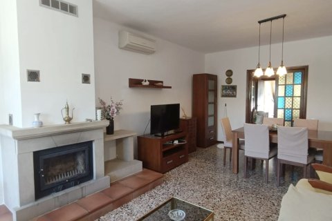 Talo myytävänä L'Ametlla de Mar, Tarragona, Espanja, 3 makuuhuonetta, 196 m2 No. 152550 - kuva 3