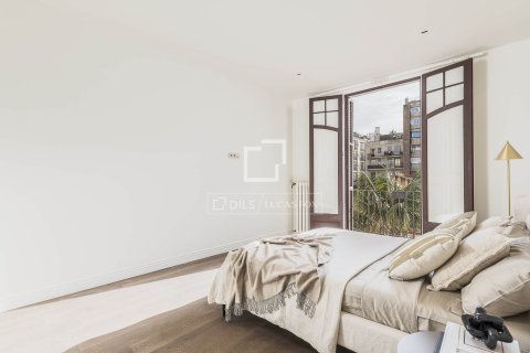 Lägenhet till salu i Barcelona, Spanien 4 sovrum, 200 kvm. Nr. 150814 - foto 26