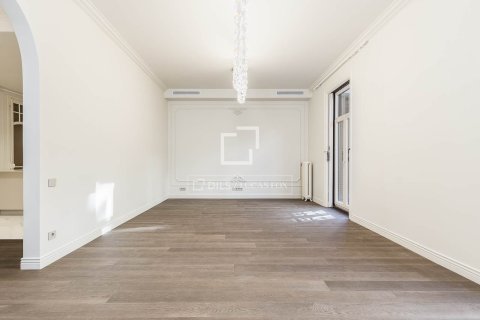 Lägenhet till salu i Barcelona, Spanien 4 sovrum, 200 kvm. Nr. 150814 - foto 5