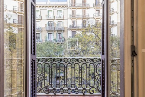 Lägenhet till salu i Barcelona, Spanien 4 sovrum, 200 kvm. Nr. 150814 - foto 8