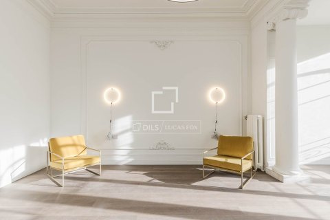 Lägenhet till salu i Barcelona, Spanien 4 sovrum, 200 kvm. Nr. 150814 - foto 19