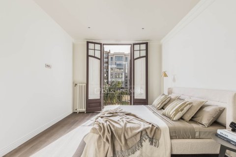 Lägenhet till salu i Barcelona, Spanien 4 sovrum, 200 kvm. Nr. 150814 - foto 25