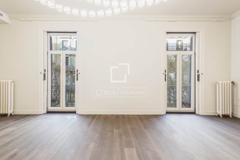 Lägenhet till salu i Barcelona, Spanien 4 sovrum, 200 kvm. Nr. 150814 - foto 7