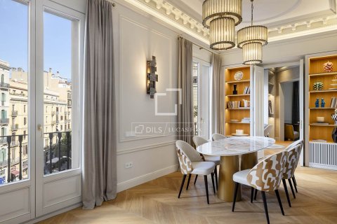 Apartament w Barcelona, Hiszpania 3 sypialnie, 161 mkw. nr 150812 – zdjęcie 30