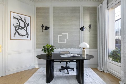 Apartament w Barcelona, Hiszpania 3 sypialnie, 161 mkw. nr 150812 – zdjęcie 23