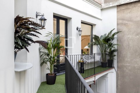 Apartament w Barcelona, Hiszpania 3 sypialnie, 161 mkw. nr 150812 – zdjęcie 22