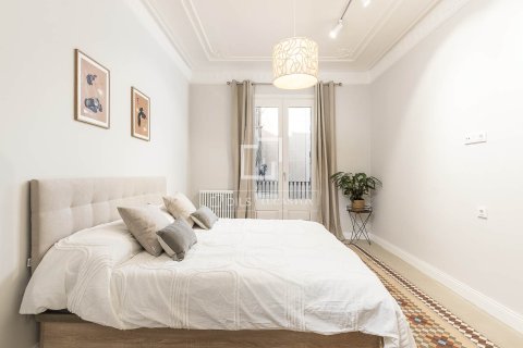 Apartament w Barcelona, Hiszpania 3 sypialnie, 128 mkw. nr 150817 – zdjęcie 21