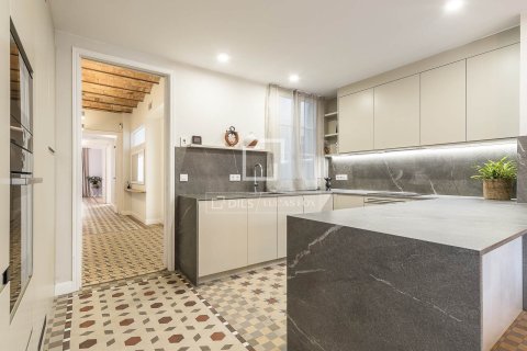 Apartament w Barcelona, Hiszpania 3 sypialnie, 128 mkw. nr 150817 – zdjęcie 17