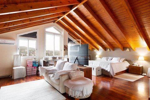 Villa for sale in Castelldefels, Barcelona, Spain 4 bedrooms, 245 sq.m. No. 150816 - photo 20