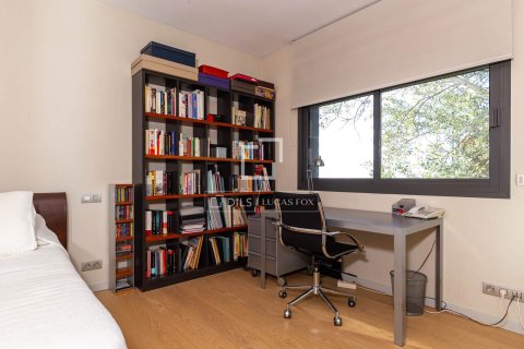 Villa for sale in Esplugues de Llobregat, Barcelona, Spain 5 bedrooms, 451 sq.m. No. 150815 - photo 29