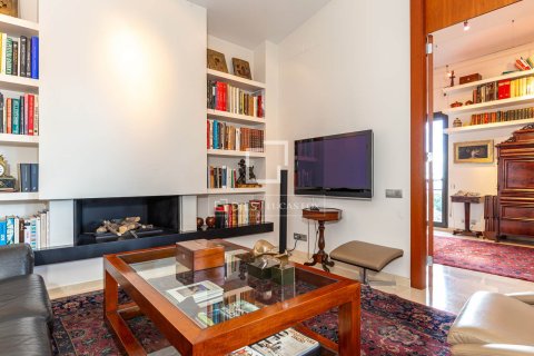 Villa for sale in Esplugues de Llobregat, Barcelona, Spain 5 bedrooms, 451 sq.m. No. 150815 - photo 10