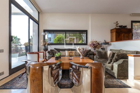 Villa for sale in Esplugues de Llobregat, Barcelona, Spain 5 bedrooms, 451 sq.m. No. 150815 - photo 4