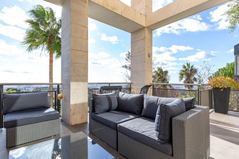 Villa for sale in Esplugues de Llobregat, Barcelona, Spain 5 bedrooms, 451 sq.m. No. 150815 - photo 5