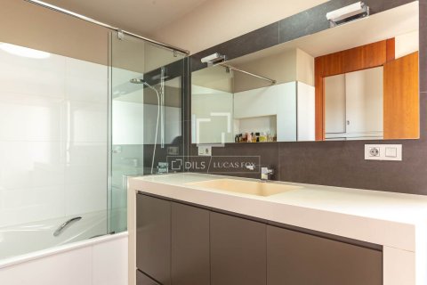 Villa for sale in Esplugues de Llobregat, Barcelona, Spain 5 bedrooms, 451 sq.m. No. 150815 - photo 24